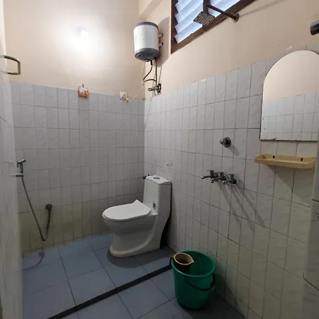 Sreevalsam Guest House-2
